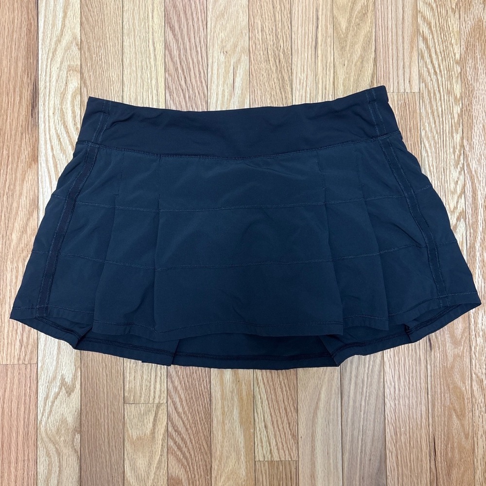Lululemon Pace Setter Skirt Black Pleated Athletic Skort Tennis Running Size 10